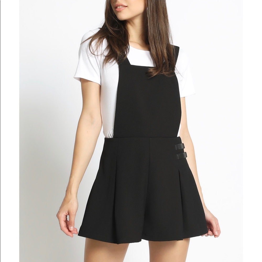 🆕Restocked‼️BLACK ROMPER PLAYSUIT